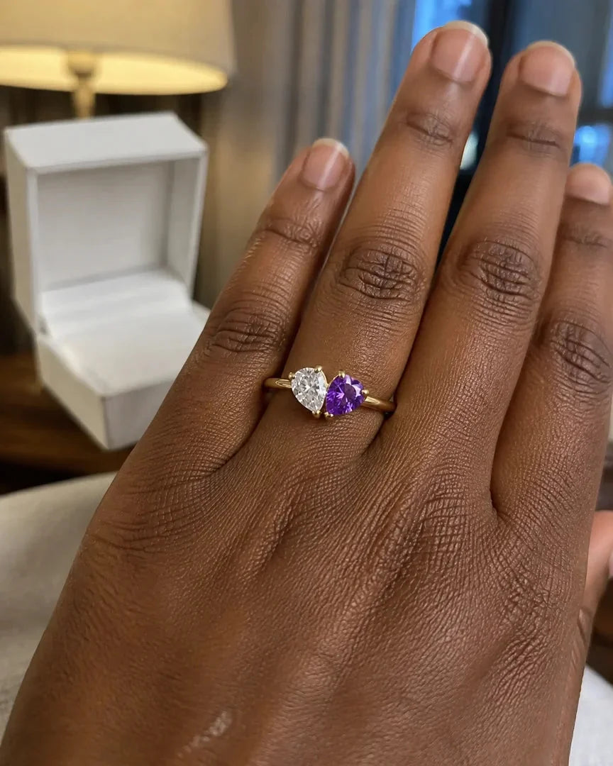 Customer wearing the Veria Ring with heart-shaped stones